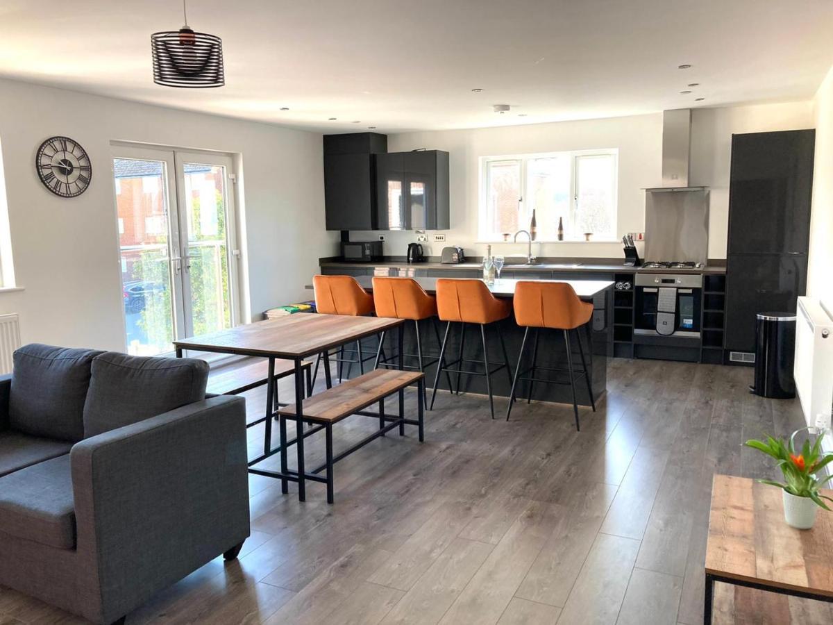 Spacious Newly Built Apartment Rhos On Sea, Colwyn Bay Ngoại thất bức ảnh