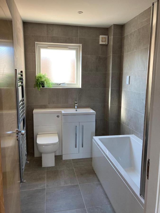Spacious Newly Built Apartment Rhos On Sea, Colwyn Bay Ngoại thất bức ảnh